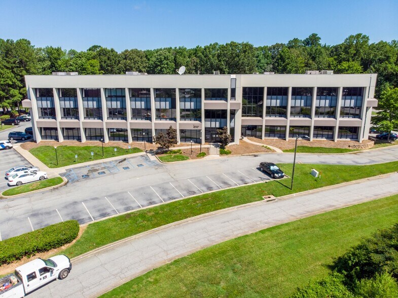 More Photos Of 1 Centerview Dr, Greensboro Unknown For Lease