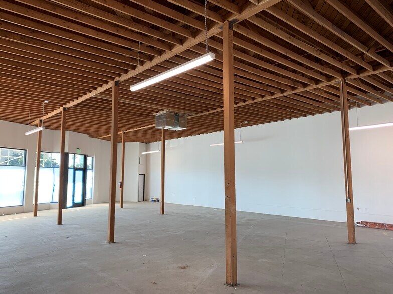More Photos Of 4501-4515 W Adams Blvd, Los Angeles Loft Creative Space For Lease