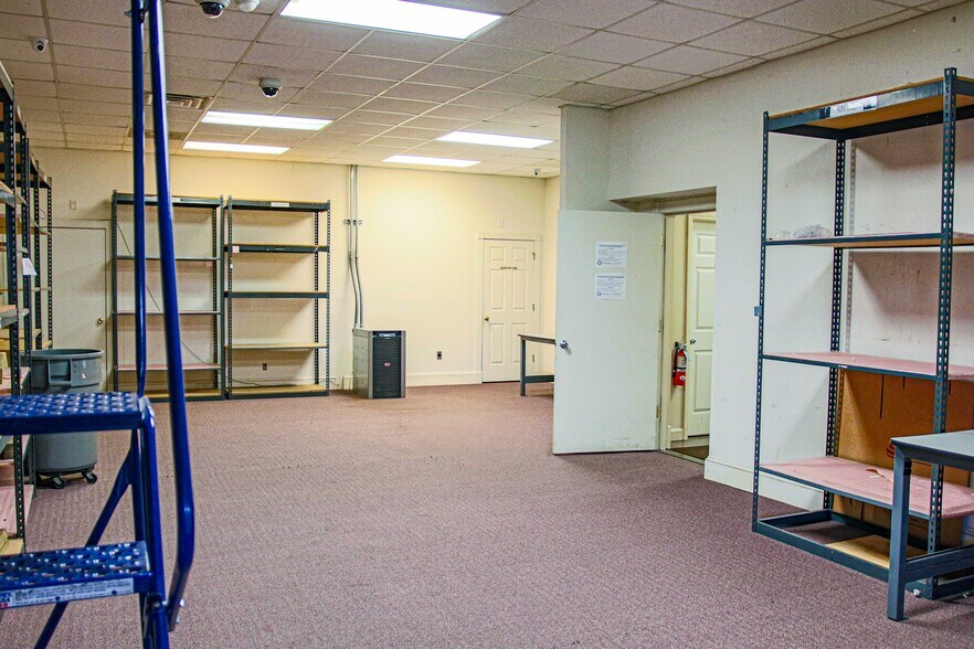 More Photos Of 1257 Sweeten Creek Rd, Asheville Office For Lease
