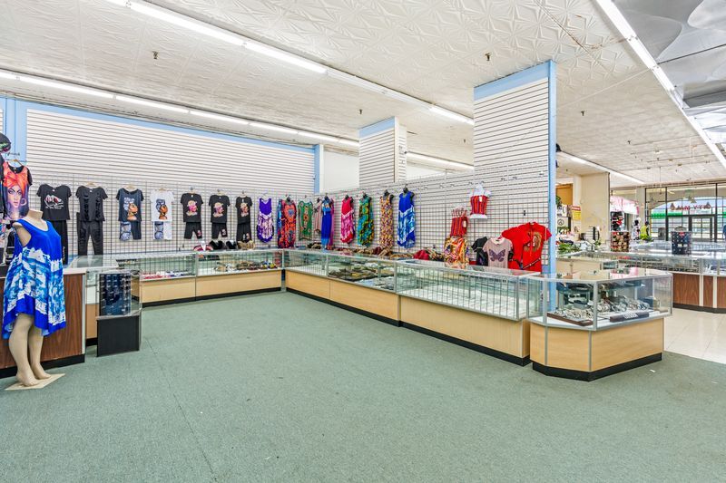 More Photos Of 5340-5364 Broadway, Merrillville Storefront For Sale