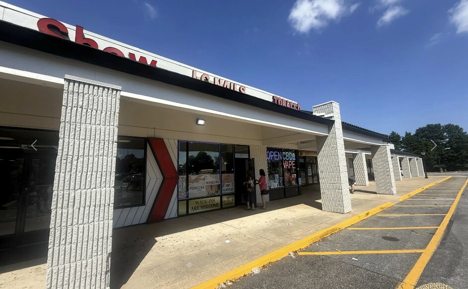 More Photos Of 1075 Franklin Springs St, Royston Unknown For Lease