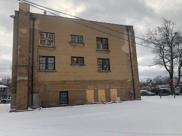 More Photos Of 858 W Huron St, Pontiac Religious Facility For Sale