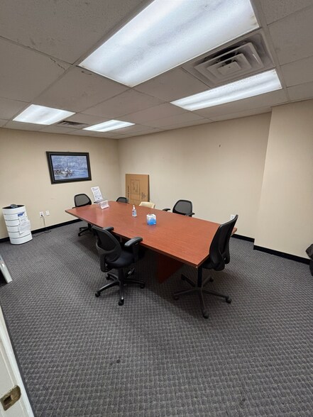 More Photos Of 57 Pelham Davis Cir, Greenville Warehouse For Lease