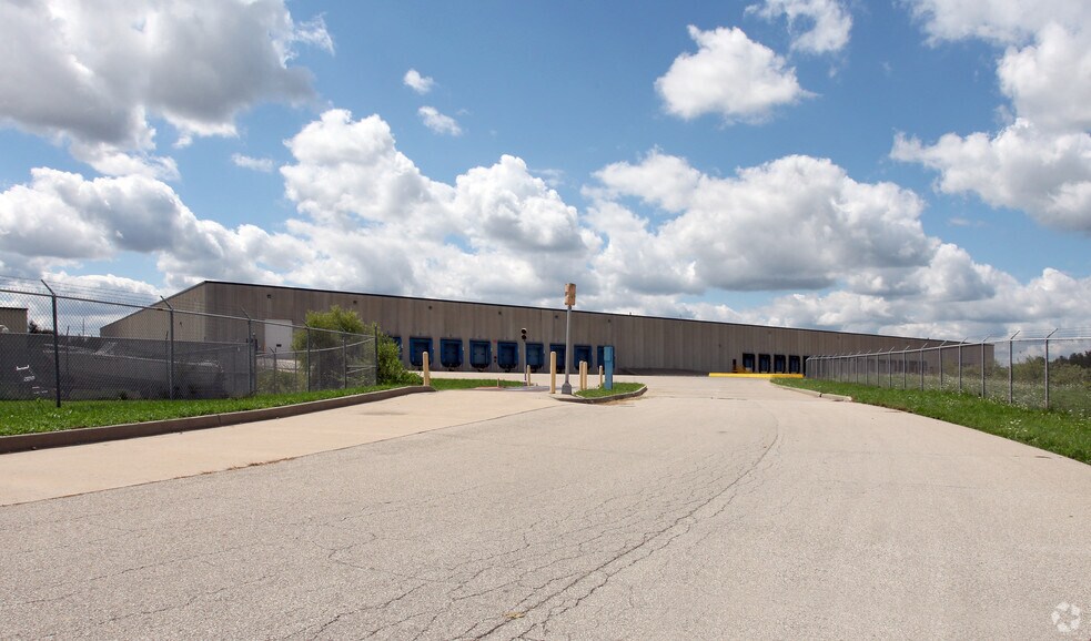 Primary Photo Of 910 E 169th St, Westfield Distribution For Lease