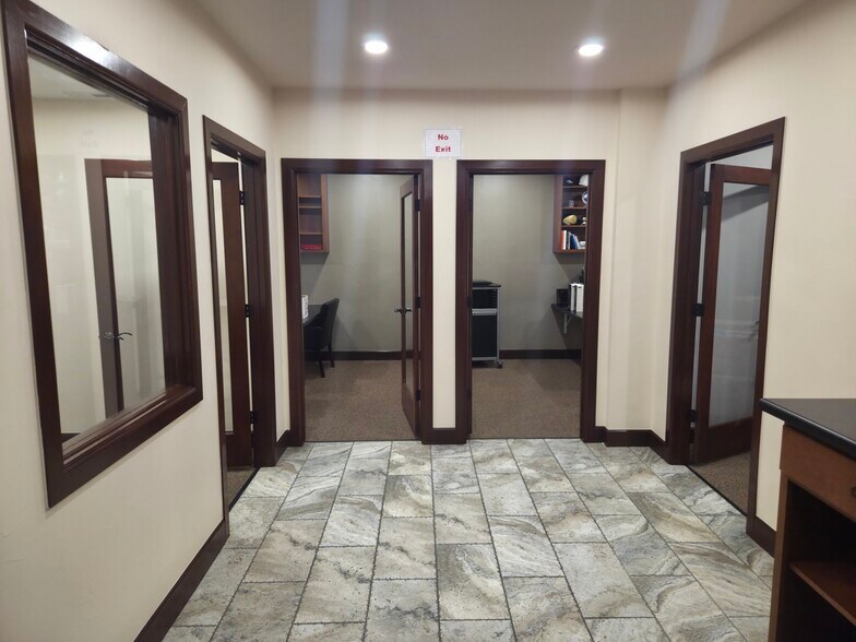 More Photos Of 1208 Eagleridge Blvd, Pueblo Healthcare For Lease