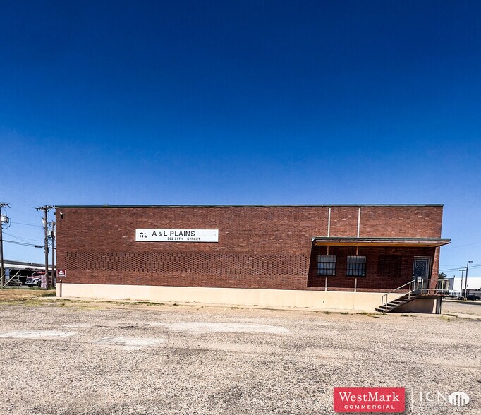 More Photos Of 302 34th St, Lubbock Warehouse For Lease