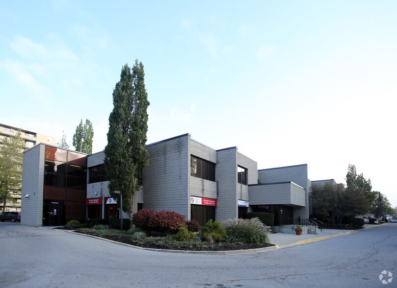 More Photos Of 101 Cherryhill Blvd, London Office For Sale