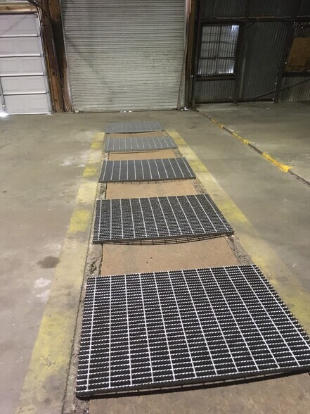 More Photos Of 852 Martin Luther King Jr Blvd, Macon-Bibb Warehouse For Lease