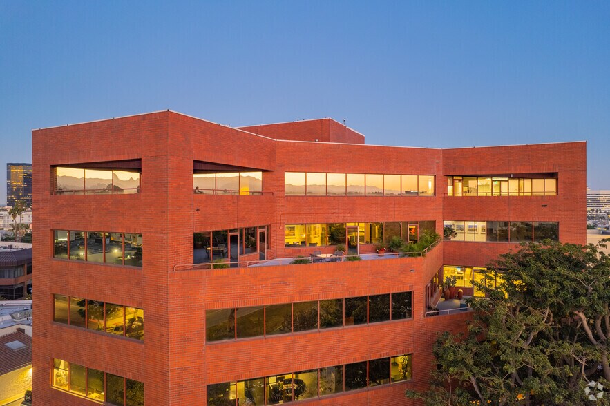 More Photos Of 11812 W San Vicente Blvd, Los Angeles Office For Lease