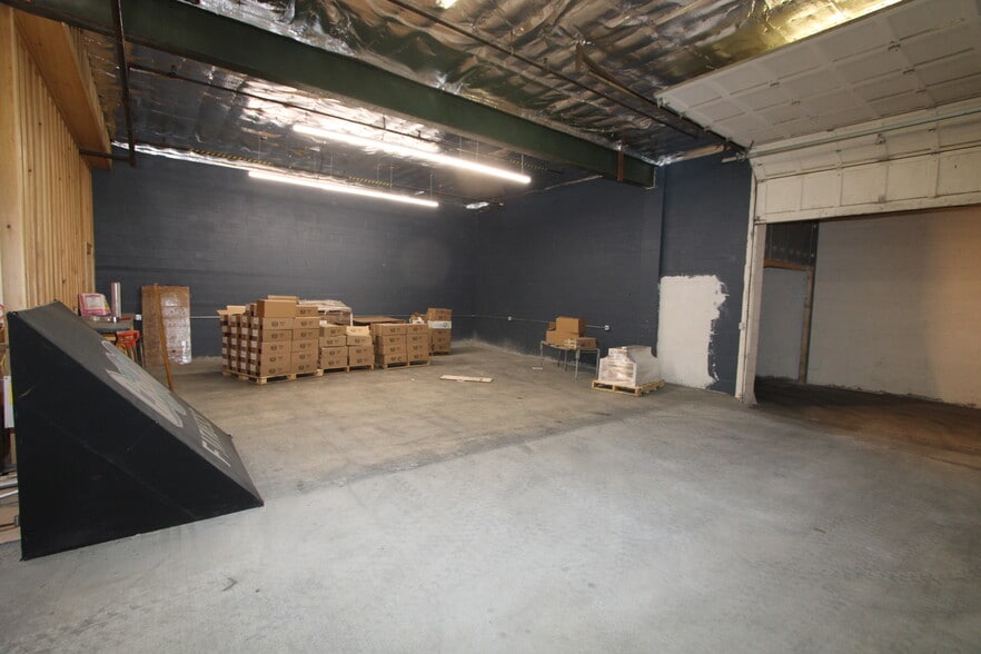 More Photos Of 7 Henry St, Worcester Warehouse For Sale