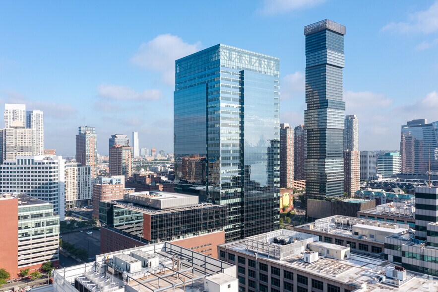 More Photos Of 2500 Plaza Five, Jersey City Coworking Space