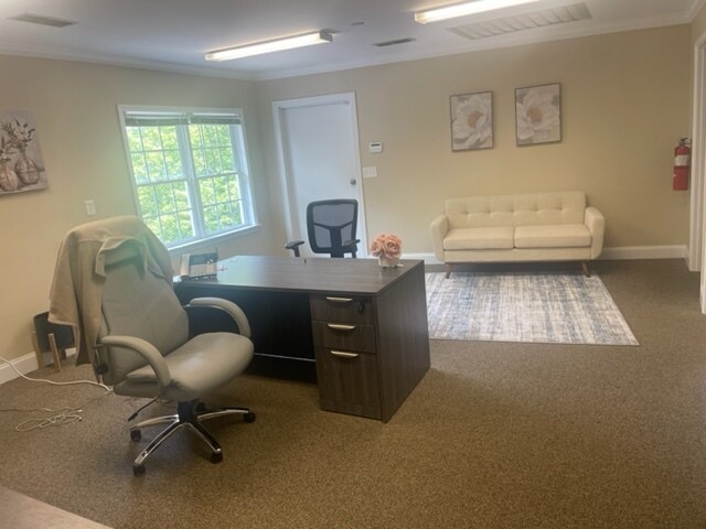 More Photos Of 1137 Alpharetta St, Roswell Office Residential For Lease