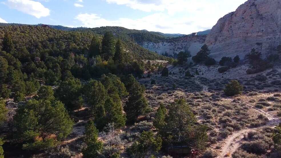 Primary Photo Of 897 E Cocks Comb Dr, Teasdale Land For Sale