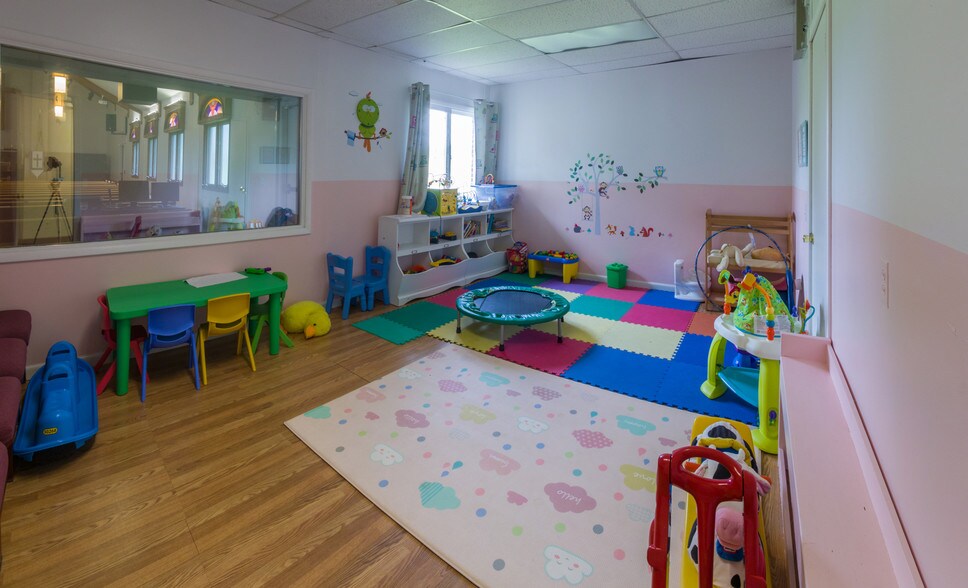 More Photos Of 1274 Penfield Center Rd, Penfield Religious Facility For Sale
