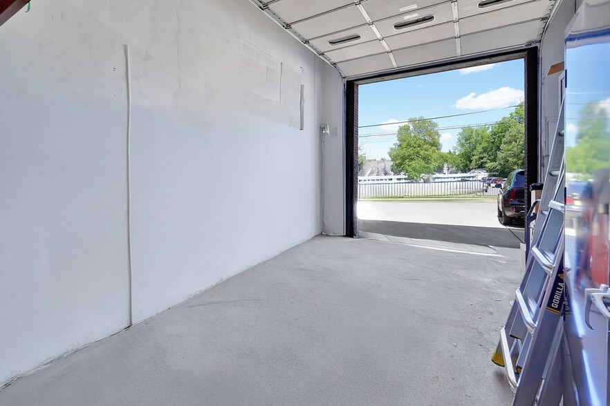 More Photos Of 6-8 Spring St, Freehold Office For Sale