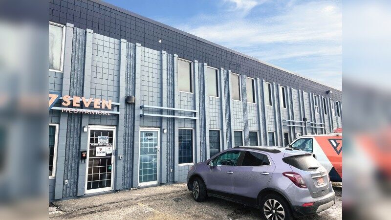 More Photos Of 4304-4330 76 Av NW, Edmonton Flex For Lease