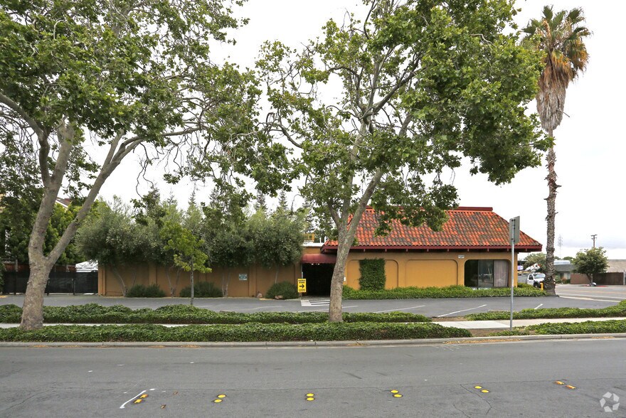 More Photos Of 845 Park Ave, San Jose Freestanding For Sale