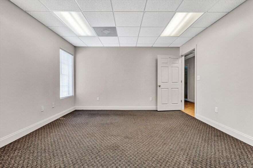 More Photos Of 180 Amt Tech Dr, Rocky Mount Medical For Sale