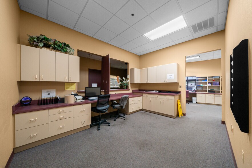 More Photos Of 2500 Citrus Blvd, Leesburg Medical For Sale