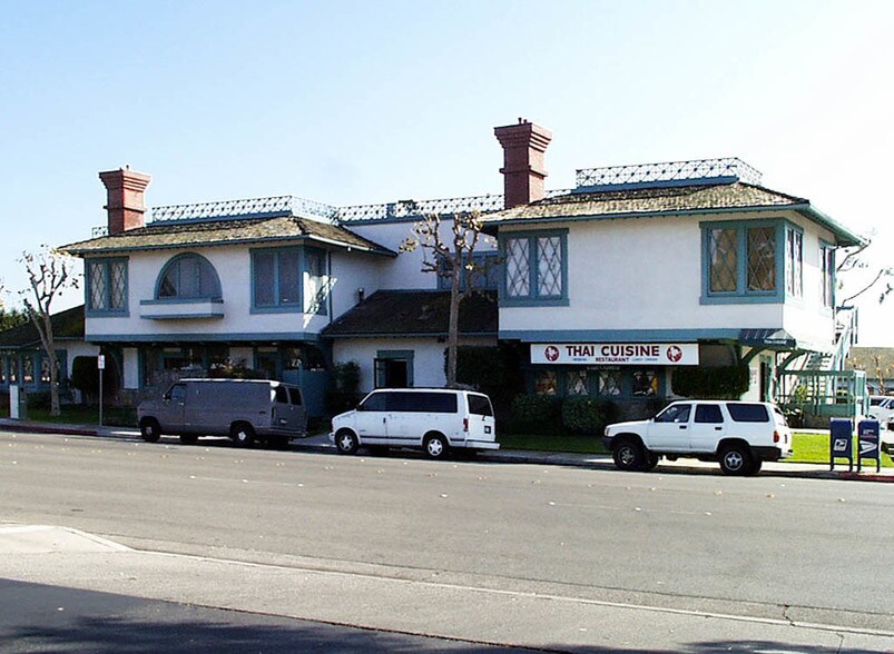 More Photos Of 500-550 Pacific Coast Hwy, Seal Beach Storefront Retail Office For Lease