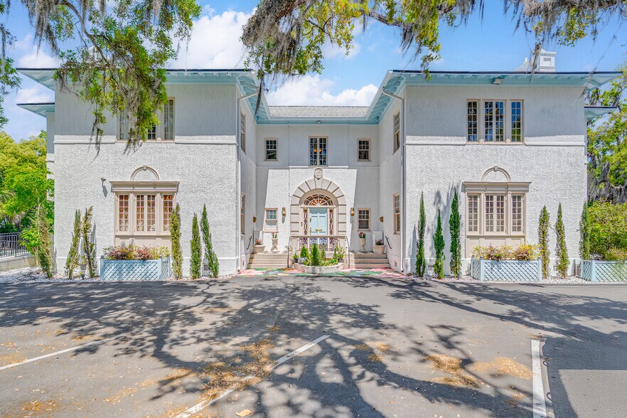 Primary Photo Of 1010 E Victory Dr, Savannah Office For Lease