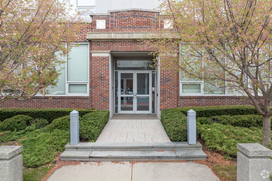 More Photos Of 45 Baker St, Providence Office For Sale