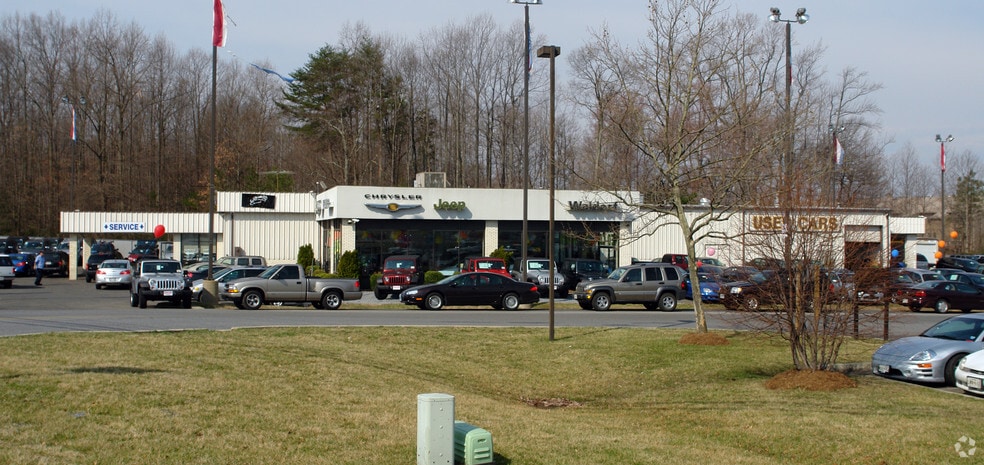 More Photos Of 11755 Business Park Dr, Waldorf Auto Dealership For Lease