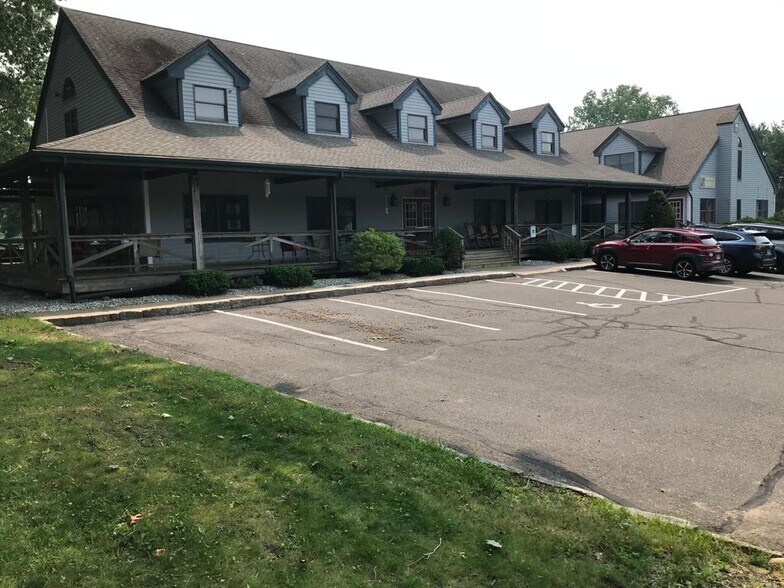 More Photos Of 12 Goose Ln, Tolland Office For Lease