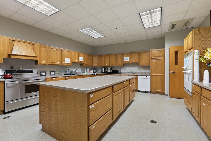 More Photos Of N17112 Hwy 141, Beecher Office Residential For Sale