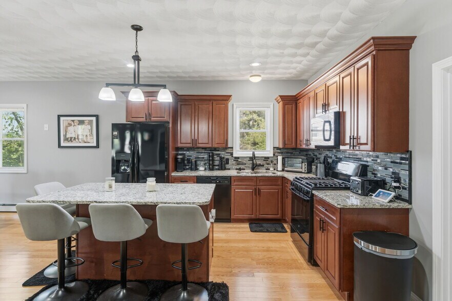 More Photos Of 1452 Plainfield Pike, Cranston Specialty For Sale