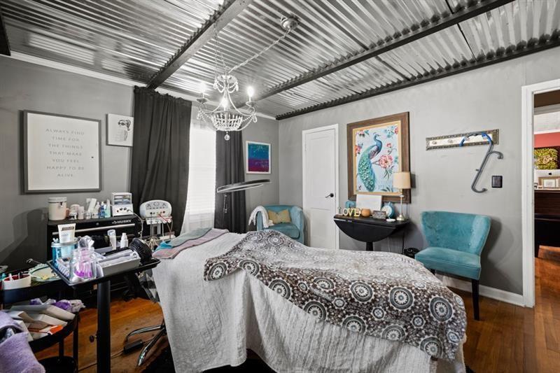 More Photos Of 449 S Hill St, Buford Office For Sale