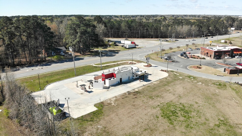 More Photos Of 1888 E Raleigh Blvd., Rocky Mount Restaurant For Lease