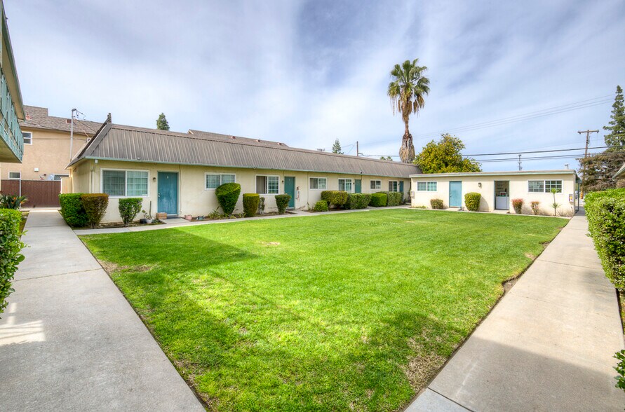 More Photos Of 1228 Jefferson Ave, Clovis Apartments For Sale