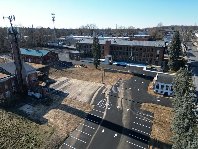 Primary Photo Of 500B E Broadway Ave, Clifton Heights Storefront For Lease