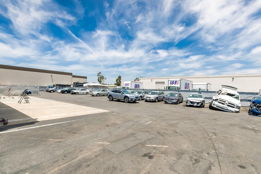 More Photos Of 1621 E Orangethorpe Ave, Fullerton Warehouse For Sale