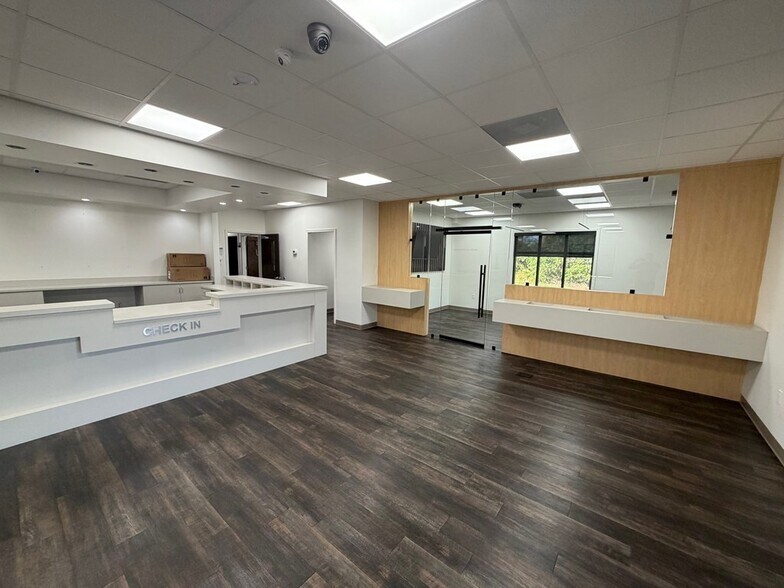 More Photos Of 200 Medical Care Way, Dothan Medical For Lease