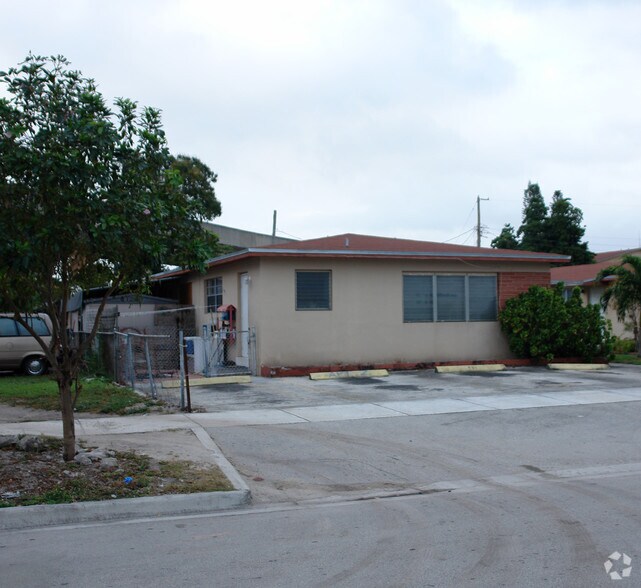 More Photos Of 521-533 E 22nd St, Hialeah Apartments For Sale