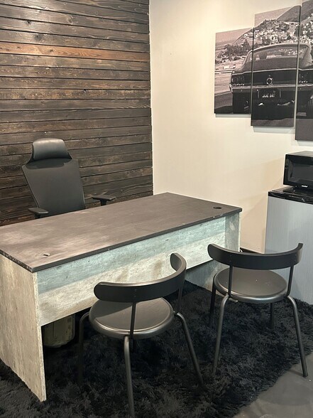 More Photos Of 775-777 W 16th St, Costa Mesa Warehouse For Lease