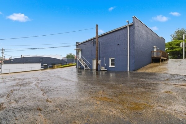 More Photos Of 325 W Main St, Lebanon Office Residential For Sale