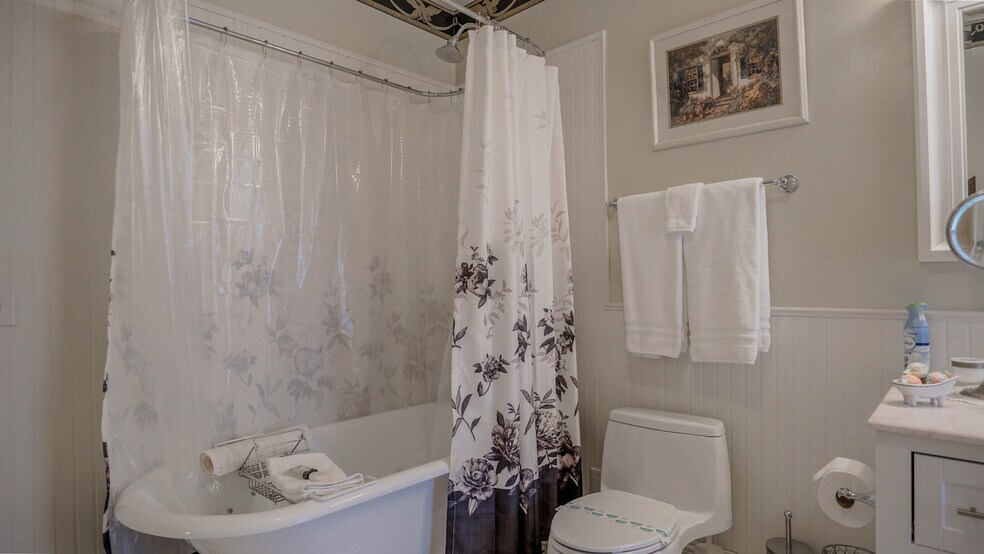 More Photos Of 118 S 300 W, Heber City Hospitality For Sale