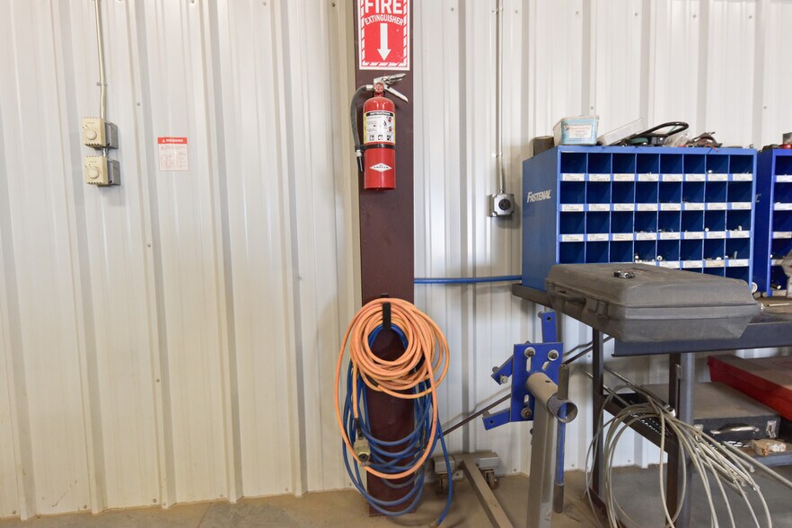 More Photos Of 36154 Enterprise, Trenton Light Manufacturing For Sale