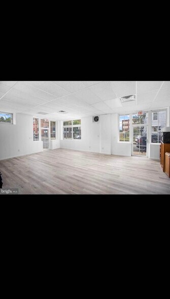 More Photos Of 80-82 Jersey St, Trenton Storefront Retail Residential For Lease