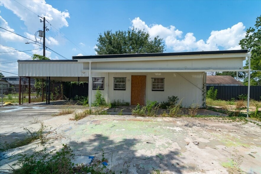 More Photos Of 741 McDaniel St, Houston Land For Sale