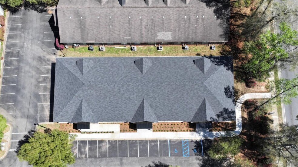 More Photos Of 2458 Mahan Dr, Tallahassee Medical For Lease