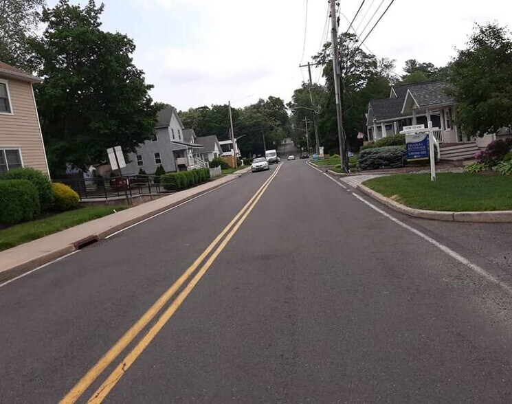 More Photos Of 15 Third St, New City Office For Sale