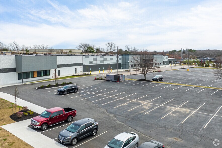 More Photos Of 196 E Main St, Milford Light Manufacturing For Sale