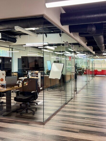 More Photos Of 17550 Gillette Ave, Irvine Manufacturing For Sale