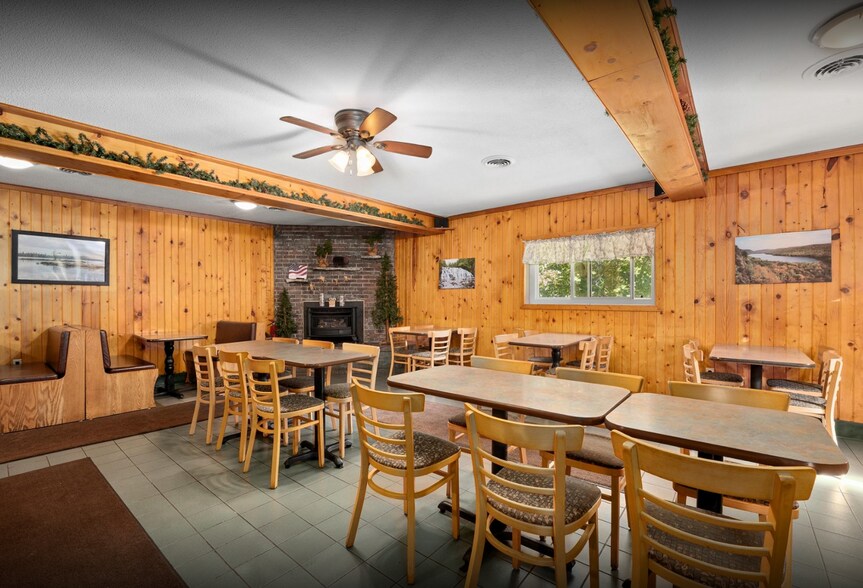 More Photos Of 6622 US-2 Hwy, Hurley Restaurant For Sale