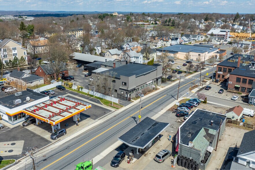 More Photos Of 419 Lincoln St, Marlborough Light Manufacturing For Lease