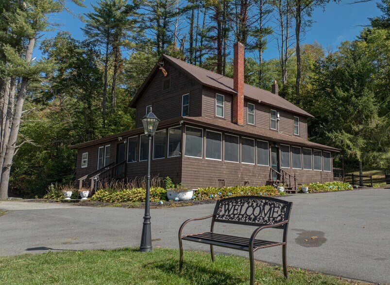 More Photos Of 365 E River Dr, Lake Luzerne Hotel For Sale